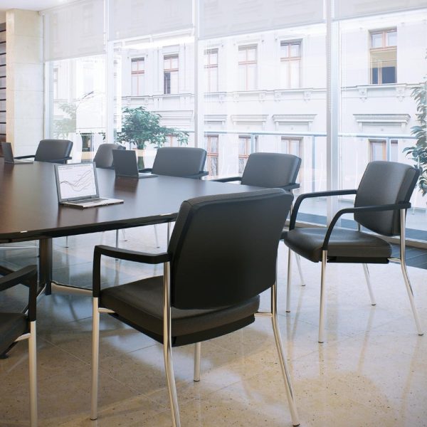 Buro Lindis Visitor Chair 4 Leg With Arms