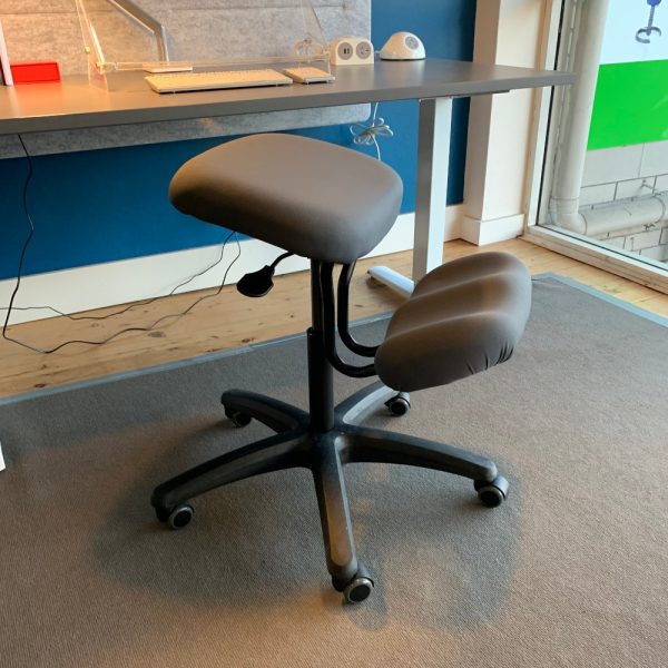 INSITU Kneeling Chair