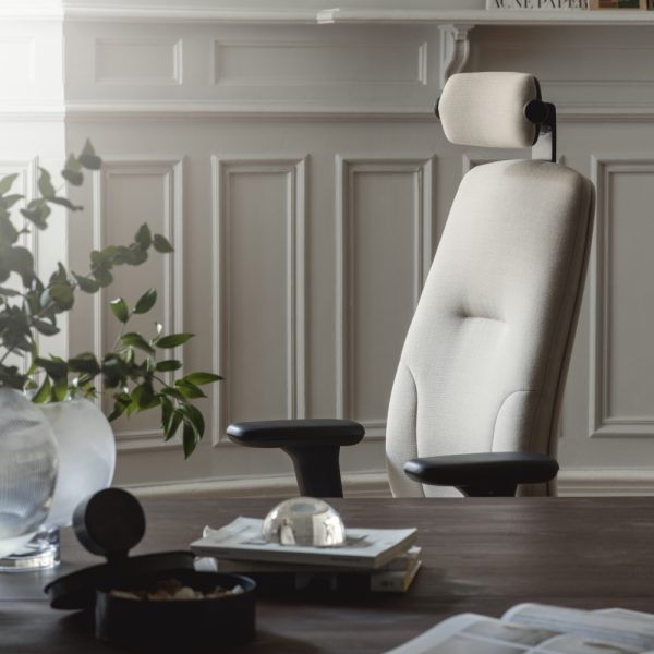 RH Logic 220 Executive Chair